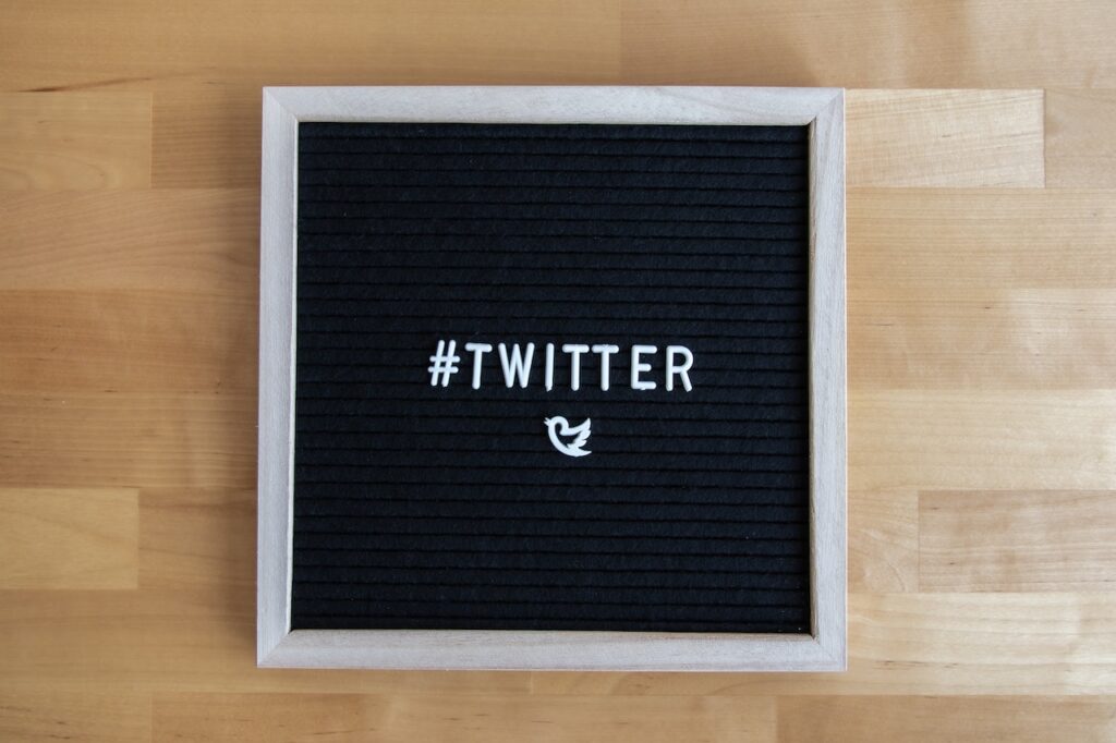 Apptopia trump twitter twitterkantrowitz bigtechnology