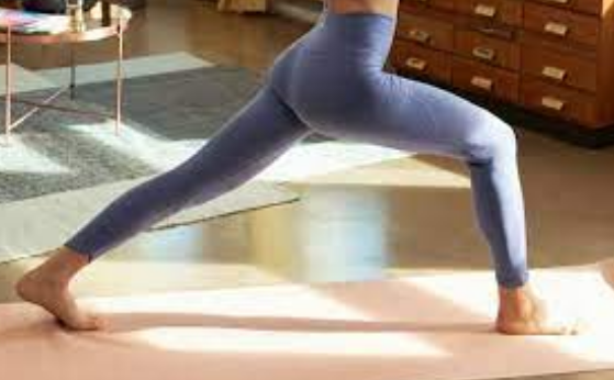 Classic to Creative: Pairing Women’s Leggings with Different Shoe Styles